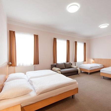 Hotel v Centru Ceske Budejovice Buitenkant foto