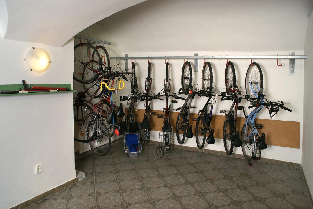 Hotel v Centru Ceske Budejovice Buitenkant foto