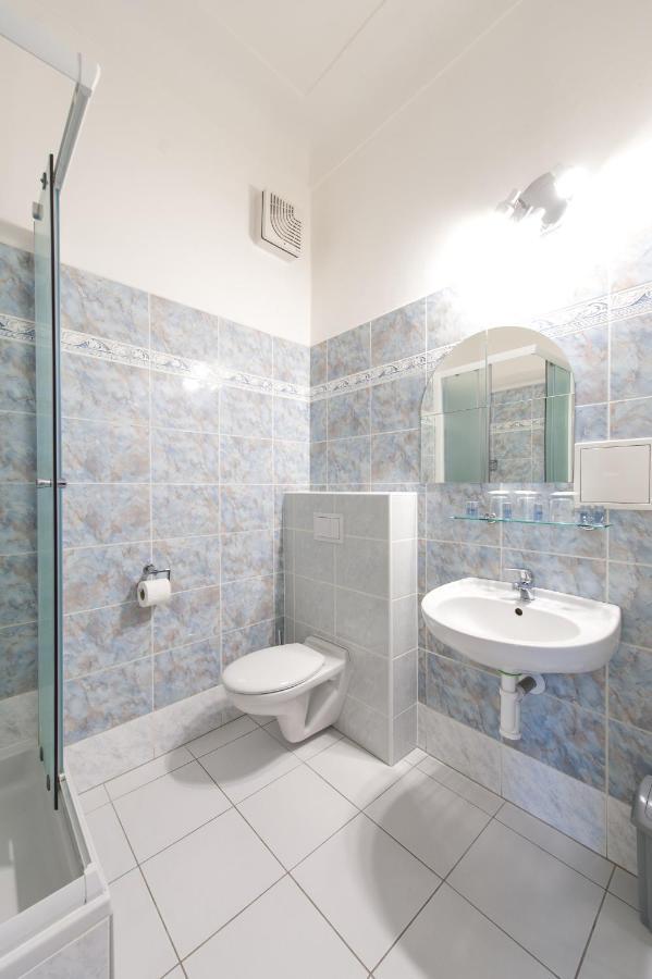 Hotel v Centru Ceske Budejovice Buitenkant foto