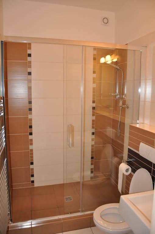 Hotel v Centru Ceske Budejovice Buitenkant foto